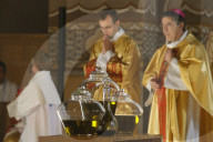 Chrism mass in Sainte Genevieve's cathedral, Nanterre.