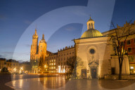 St Mary's Church (St Marys Basilica) and main square illuminated at dawn, Krakow, Poland