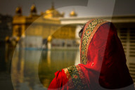 Woman devotee of The Golden Temple of Amritsar, Punjab, India