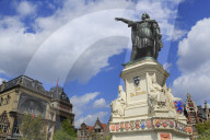 Jacob Van Artevelde Monument, Vrijdag Market, Ghent, East Flanders, Belgium, Europe
