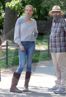 PEOPLE - Uma Thurman am Set von "Suspicion" in New York