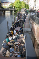 NEWS - Coronavirus: Belebte Terrassen in Strasbourg
