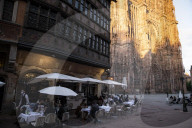NEWS - Coronavirus: Belebte Terrassen in Strasbourg