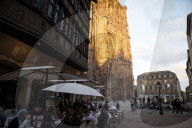 NEWS - Coronavirus: Belebte Terrassen in Strasbourg