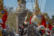 UK, England, London, The Mall, Buckingham Palace, Changing of the Guard