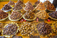 Dades shop in the Unesco world heritage sight the old town of Jeddah, Saudi Arabia