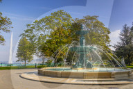 Fontaine des quatre saisons, (Fountain of the four seasons), Jardin anglais urban park Geneva, Switzerland, Europe.