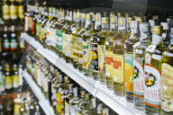 Cachavßa is a distilled spirit made from fermented sugarcane juice and is a popular alcoholic beverage throughout Brazil