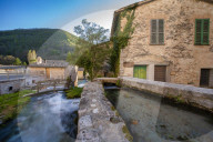 Italy, Umbria, Rasiglia, Small town in the Apennines in Spring