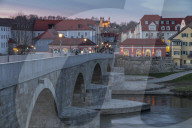View from the Stone Bridge to the quarter Stadtamhof, Regensburg, UNESCO World Heritage Site, Bavaria, Germany, Europe