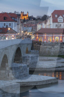 View from the Stone Bridge to the quarter Stadtamhof, Regensburg, UNESCO World Heritage Site, Bavaria, Germany, Europe