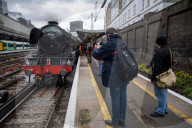 FEATURE - Historischer Zug "The Flying Scotsman" fährt nach Coronapause wieder