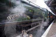 FEATURE - Historischer Zug "The Flying Scotsman" fährt nach Coronapause wieder