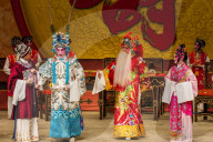 Chinese Opera performers, Ko Shan Theatre, Kowloon, Hong Kong, China.