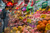 Nelson Street market, Mongkok, Kowloon, Hong Kong, China.