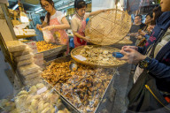 Nelson Street market, Mongkok, Kowloon, Hong Kong, China.