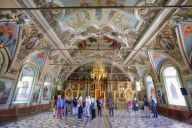 Tourists, Frescos, St Serguis Church, Holy Trinity Saint Serguis Lavra, UNESCO World Heritage Site, Sergiew Posad, Russia