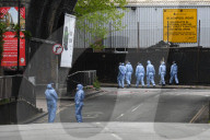 NEWS - GB:Polizei am Tatort in London, wo BLM-Aktivistin Sasha Johnson lebensgefährlich verletzt worden ist