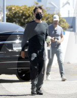PREMIUM EXCLUSIVE Tobey Maguire Steps Out With Disheveled Hair And Raggety Sweats