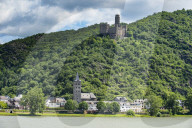 Castle Maus overlooking the Rhine river, Unesco world heritage sight Midle Rhine valley, Germany