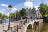 Old gabled buildings and bridge over Keisersgracht canal, Amsterdam, Netherlands