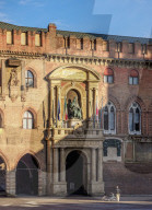 Palazzo d'Accursio, detailed view, Piazza Maggiore, Bologna, Emilia-Romagna, Italy