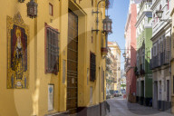Narrow street in the historical centre, Seville, Andalusia, Spain, Europe