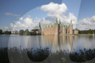 Frederiksborg Slot Castle built in the 17th century for King Christian 4th on Castle Lake, Hillerod, Zealand, Denmark, Europe
