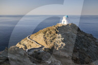 White Greek Orthodox chapel of Eftamartyres on headland, Kastro, Sifnos, Cyclades, Aegean Sea, Greek Islands, Greece, Europe