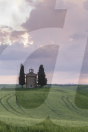 Cappella della Madonna di Vitaleta in the Val d'orcia, Tuscany.