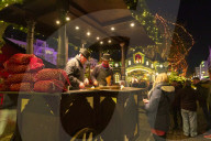 Roasted Chestnut Vendors, Cologne Christmas Market, Cologne, Germany, Europe