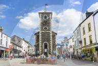 Keswick The Moot Hall and tourist information centre in Keswick town centre Lake district Cumbria England GB UK Europe