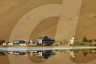 China, Inner Mongolia, Badain Jaran desert, Gobi desert, Mongol monastery of Badain Jilin