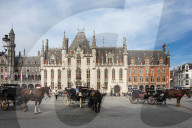 Market Square, Horse Drawn Carriages, Bruge, West Flanders, World Heritage Site, Belgium, Europe, EU