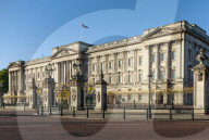 Buckingham Palace, Green Park, London, England, UK