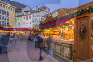 View of Christmas Market in Waltherplatz, Bolzano, Province of Bolzano, Italian Dolomites, Italy, Europe