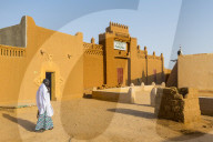 Woman on their way home, Unesco world heritage sight Agadez, Niger