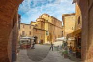 Piazza Umberto I, Panicale, Umbria, Italy