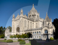 Lisieux, Basilica of Sainte-ThÃ©rÃ¨se de Lisieux