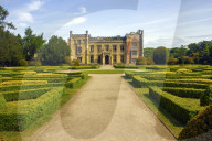 Located in Derbyshire, near to Derby and Nottingham, Elvaston Castle Country Park encompasses approx 321 acres of open parkland.