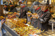 Street food in Kuanxiangzi Alley, Chengdu, Sichuan Province, People's Republic of China, Asia