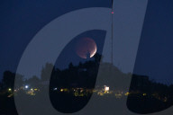 FEATURE - Blutmond in Chile