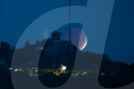 FEATURE - Blutmond in Chile