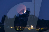 FEATURE - Blutmond in Chile