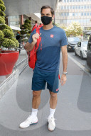 SPORT - Tennis: Roger Federer vor und nach dem Training am Paris Open