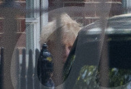 PEOPLE - Boris und Carrie Johnson im Garten von Downing Street 10 nach ihrer Hochzeit am Samstag