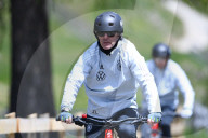 FUSSBALL - Deutsche Nationalmannschaft fährt Rad im Trainingslager