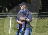 ROYALS - Zara Tindall und ihr Baby Lucas bei den Houghton Hall Horse Trials in Kings Lynn