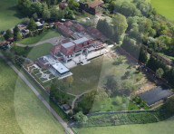 ROYALS - Millionär erstellt moderne Villa auf dem Gelände des ehemaligen Wohnhauses von Prinz Andrew in Ascot