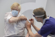 Boris Johnson visits Francis Crick Vaccine Centre